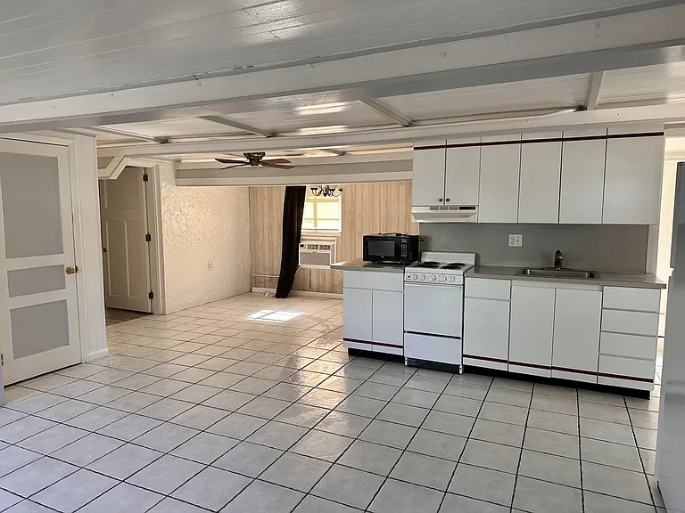 5610 Indiana Ave #5610 — Photo 5