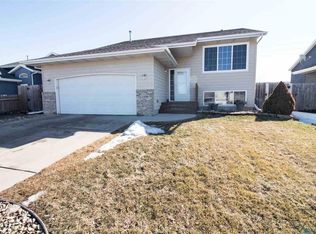 4408 S Galway Ave, Sioux Falls, SD 57106