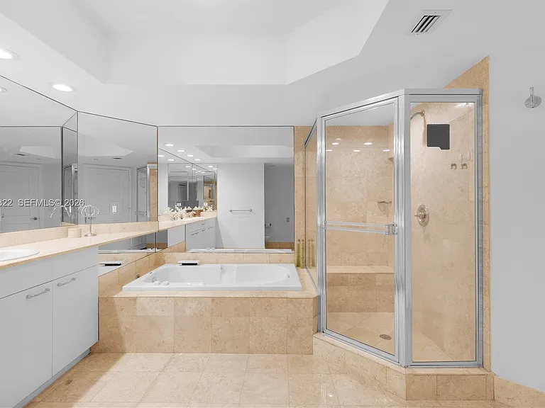 21055 Yacht Club Dr #2310 — Photo 27