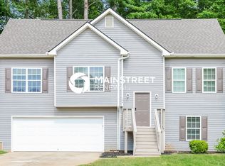 154 Mineral Springs Ln, Newnan, GA 30263
