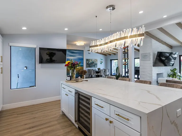 4821 Heaven Ave — Photo 14