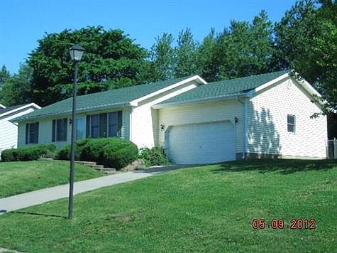 1st image of 121 Sidney Dr
