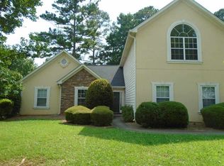 5500 Arrowind Rd, Lilburn, GA 30047