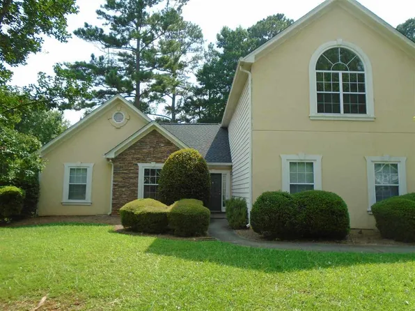 5500 Arrowind Rd, Lilburn, GA 30047