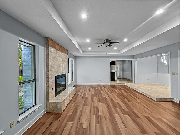 5th image of 1927 Vista Oaks Dr