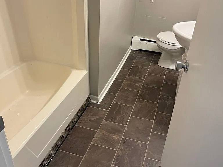 Heritage Apartments — Photo 24