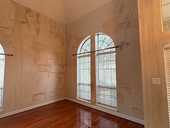 4th image of 18907 Atascocita Timbers N
