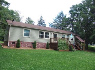 3 Stone Ave, Terra Alta, WV