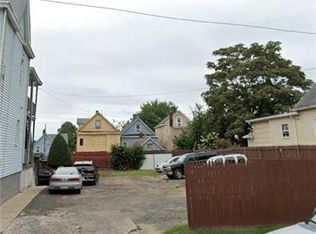 684 Charles St, Perth Amboy, NJ 08861