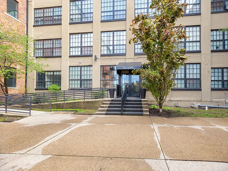 6533 E Jefferson Ave #404J — Photo 4