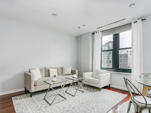 9 West Broadway, South Boston, MA 02127