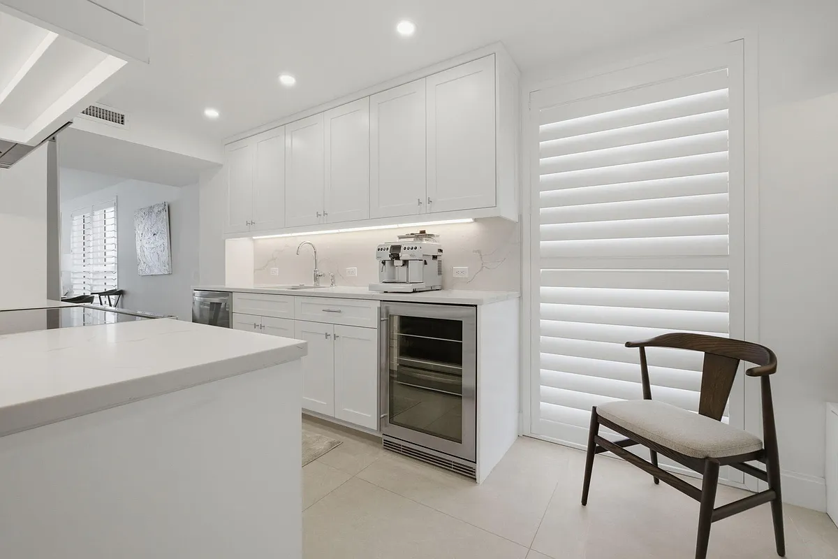 Photo 2 of 12 - 3901 S Flagler Dr #804 - West Palm Beach, FL Building Photo - 3901 S Flagler Dr #804