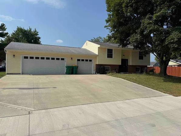 493 Annette Ct, West Jefferson, OH 43162