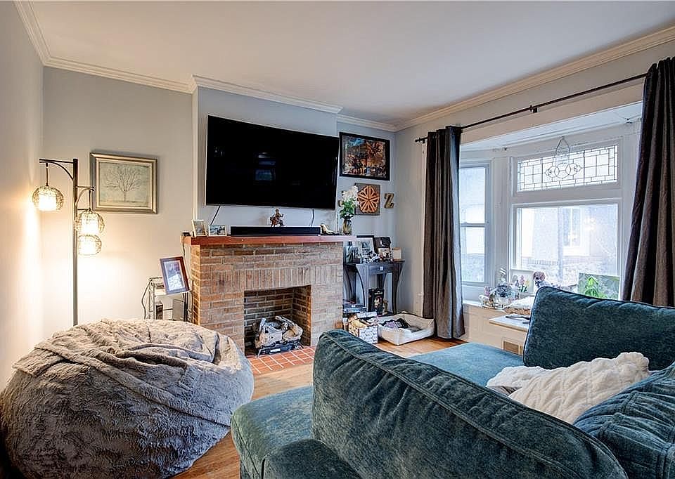 1st image of 1555 Culver Rd