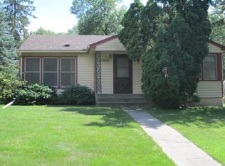 12803 Linde Ln, Minnetonka, MN 55305