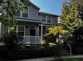 21990 NE Chinook Way APT C, Fairview, OR 97024