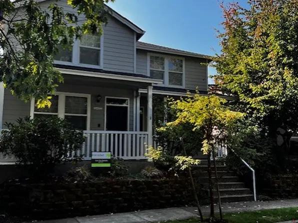 21990 NE Chinook Way APT C, Fairview, OR 97024