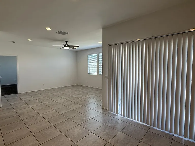 1137 W Chimes Tower Dr — Photo 65