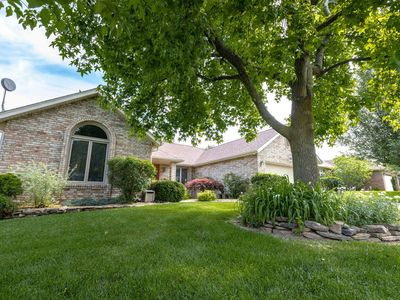 1135 E National Place Blvd, Springfield, MO, 65810