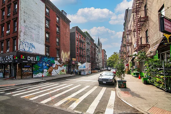 Rented by Compass | media 10