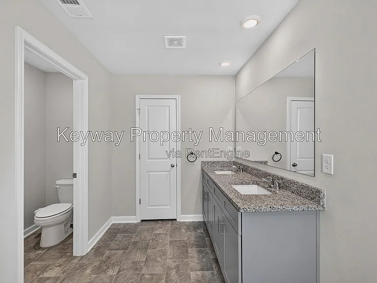 411 Shipwreck Dr — Photo 21
