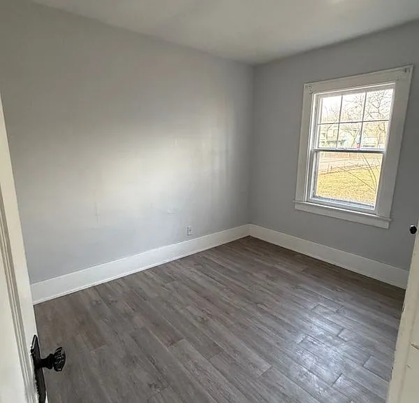 226 Shelter St #DOWNSTAIRS — Photo 7