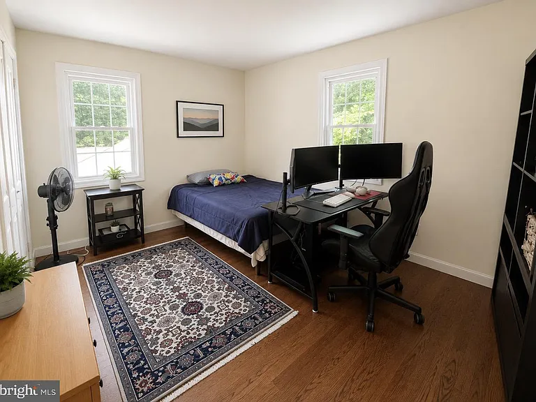 317 W Seminary Ave — Photo 24