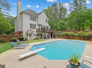 495 Stonehaven Dr, Fayetteville, GA