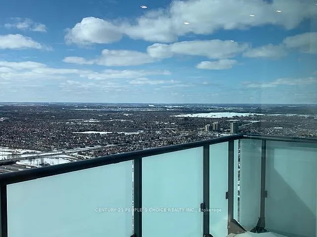 430 Square One Dr #Penthouse 05-05 — Photo 31