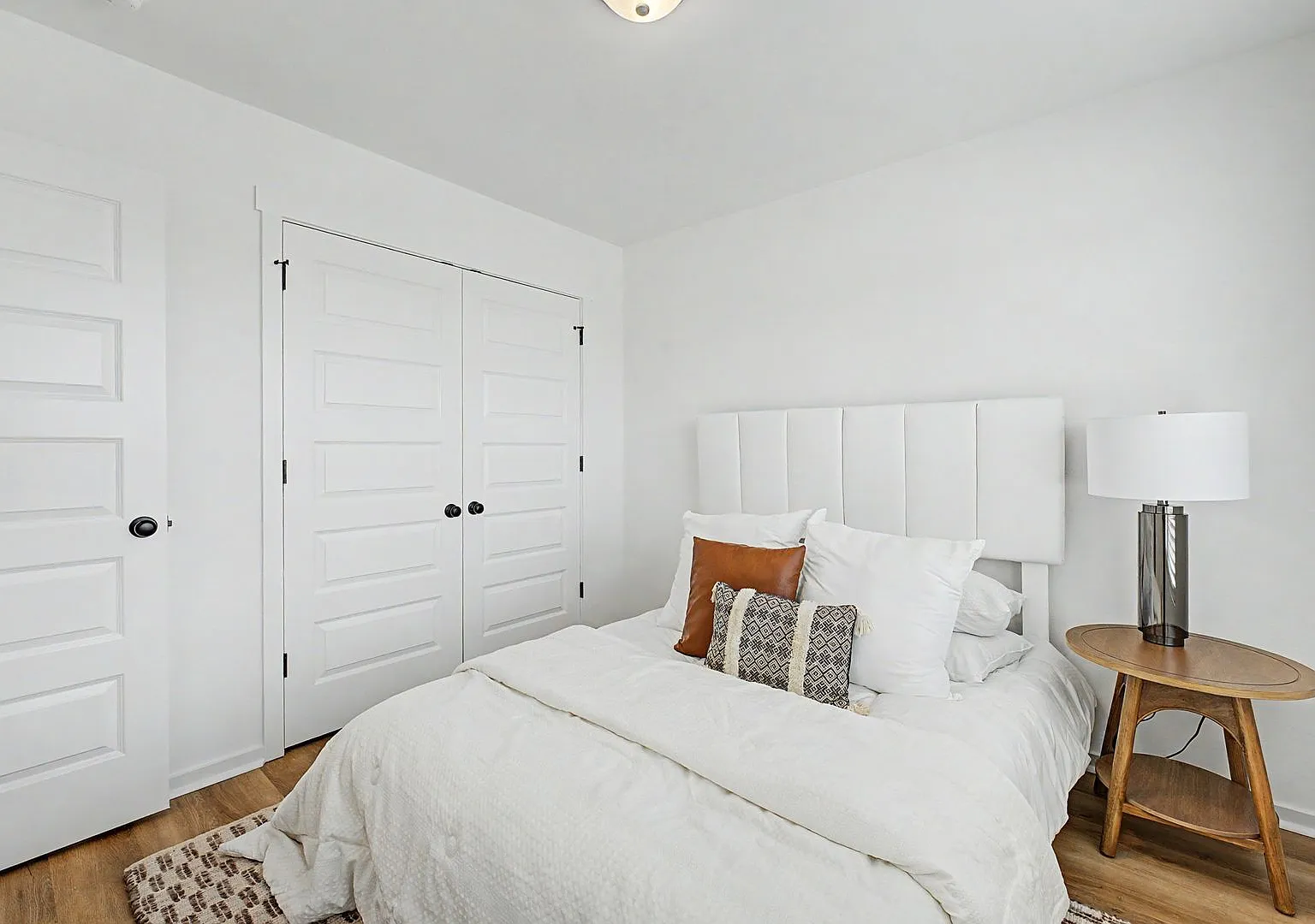 4 Bed, 2 Bath Home !! — Photo 2