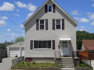 130 Summit St, East Providence, RI 02914