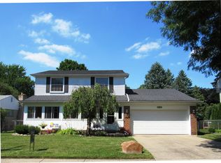 451 Willis Rd, Saline, MI 48176