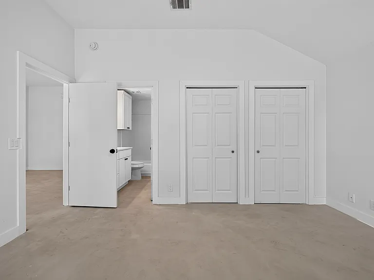 14511 Oliphant St — Photo 26