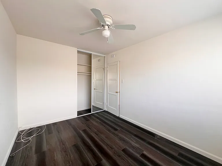2223 Dunlop St — Photo 15