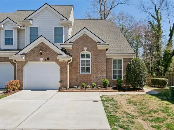 320 Hillside Ter, Newport News, VA 23602