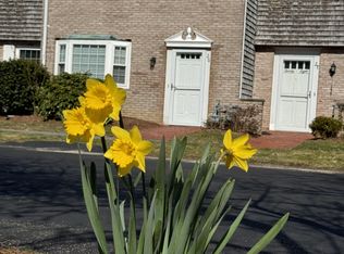 26 Captain Cook Ln, Centerville, MA 02632