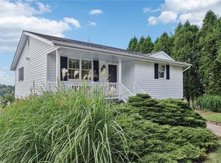 79 Edwin Dr, Irwin, PA 15642