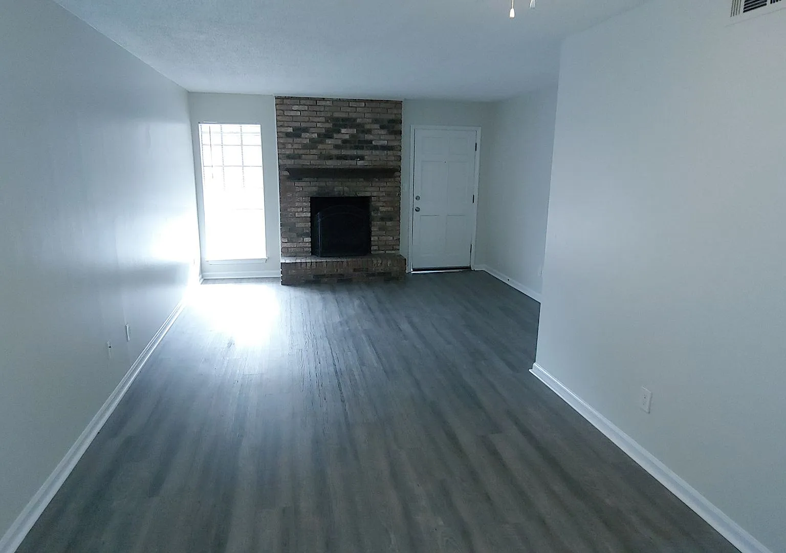 404 8th Avenue NE — Photo 4