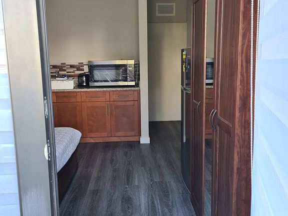 2nd image of 13300 SW 250th St