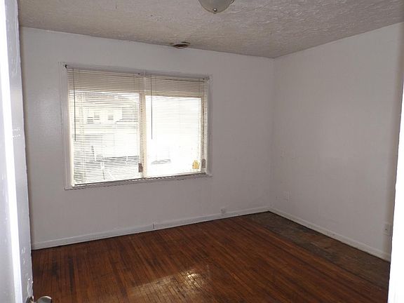 2nd image of 2765 Cleveland Ave Unit C