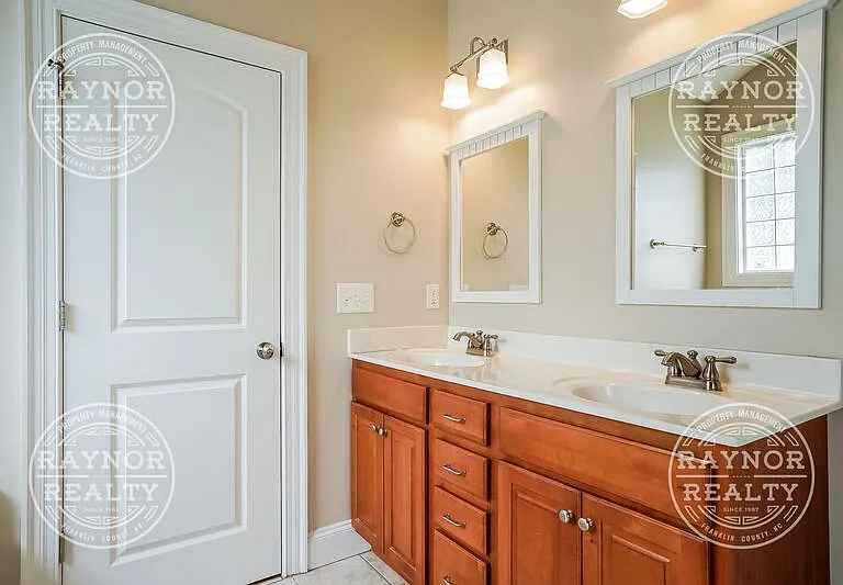 90 Glen Oaks Dr — Photo 13