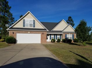 141 Breezewood Dr, Lillington, NC 27546