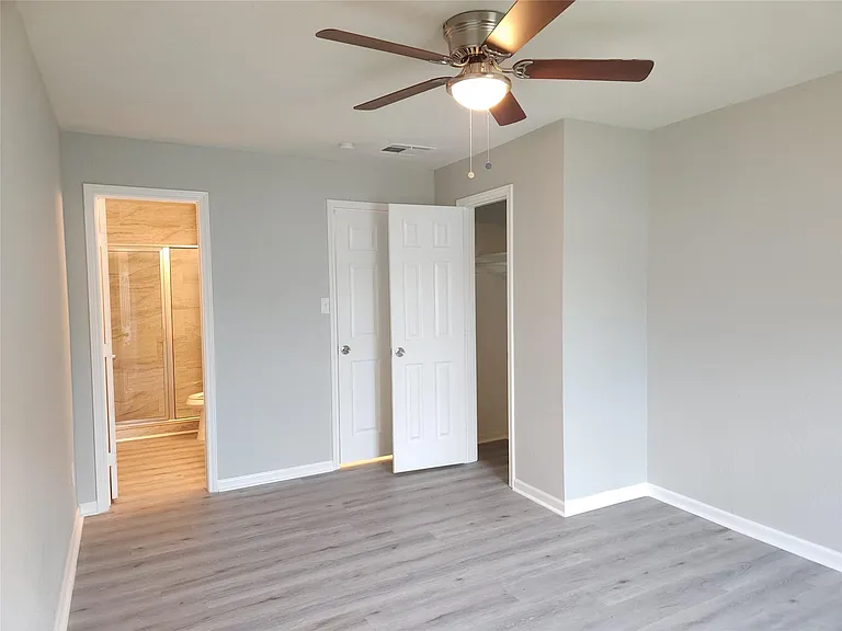6301 Anderson St — Photo 10