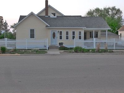 201 1st St NE, Rugby, ND, 58368