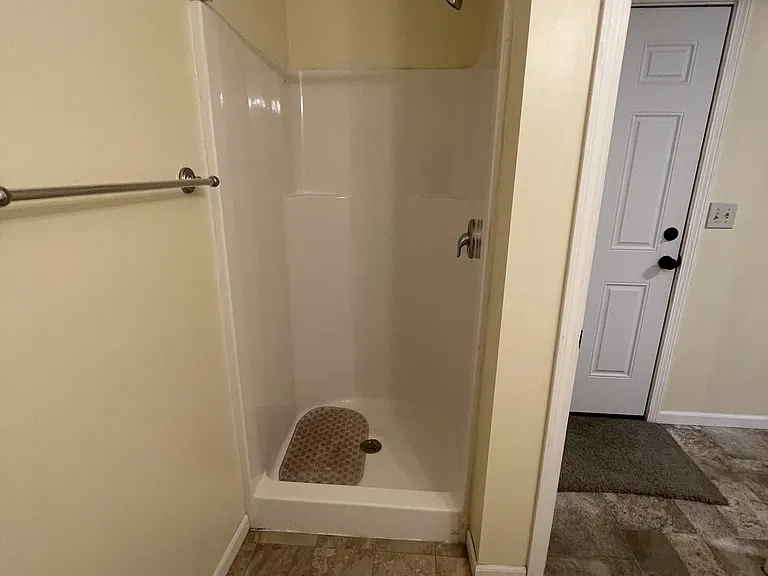 906 Linden Grove Ave #904 — Photo 10