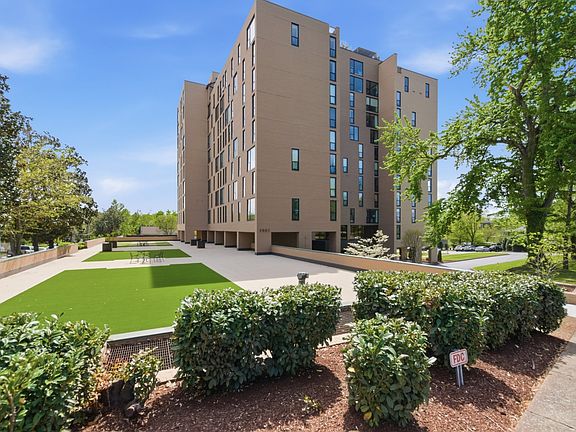 2nd image of 3901 W End Ave APT 706