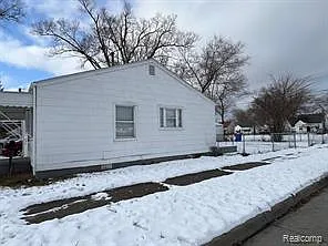 Building Photo - 11123 Hudson Ave