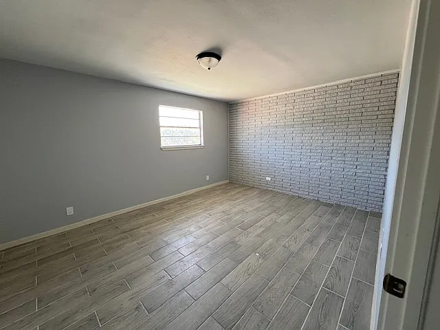 2 bed, 1.5 bath, 1100 sqft, $850 — Photo 2