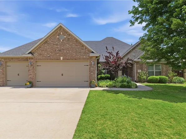6401 S 46th St, Rogers, AR 72756