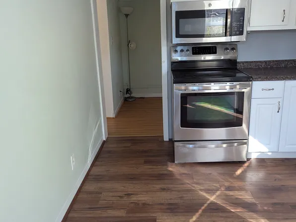 8 Anita Ave, Edison, NJ 08820